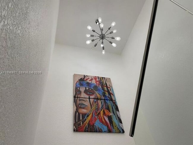 Building Photo - 325 NW 19th Ln