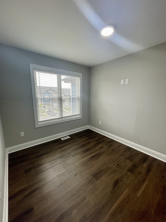 Building Photo - 1 Emanuel Ct