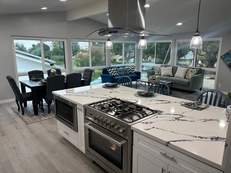 Building Photo - 19 Gaucho Dr