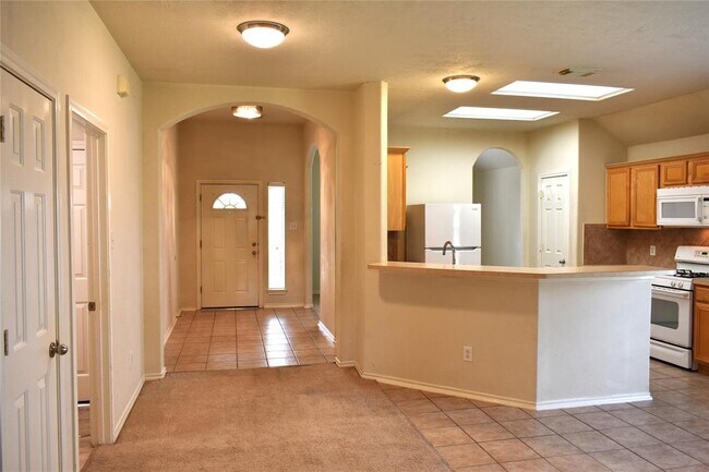Building Photo - 18314 Manorcliff Ln
