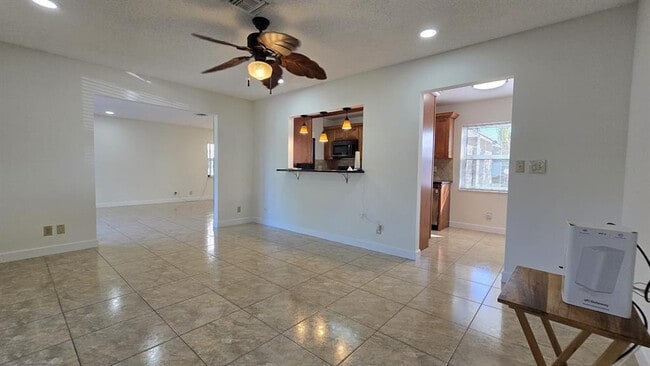 Building Photo - 7423 Pine Forest Cir W