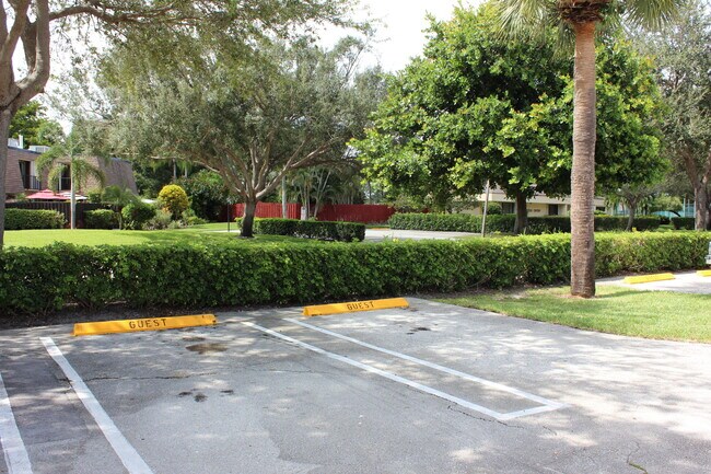Building Photo - 2950 SW 22nd Cir