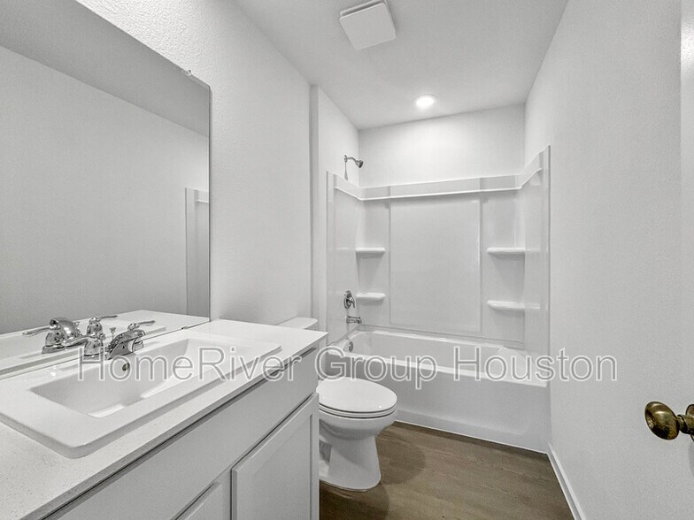 Building Photo - 6022 Standpiper Lp