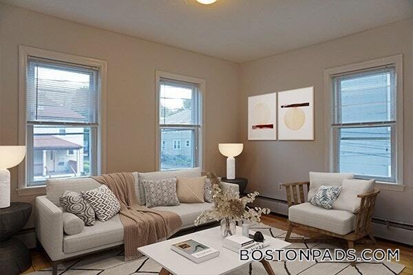 Primary Photo - 250 River St