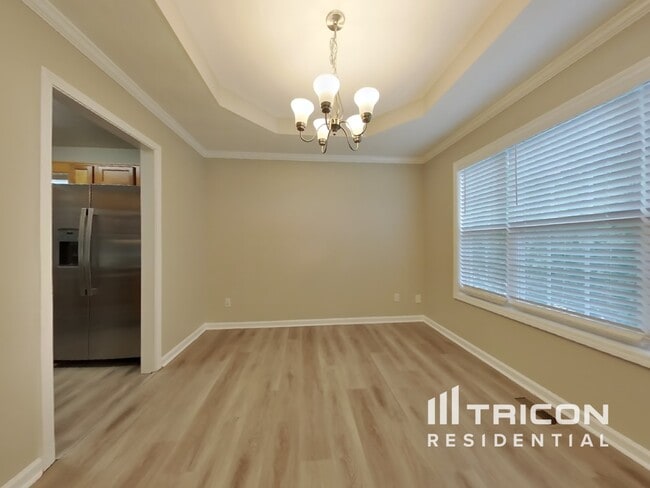 Building Photo - 7258 Brittany Way