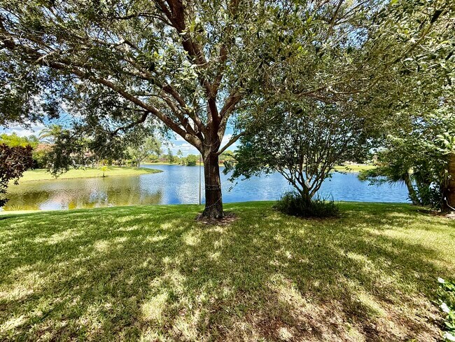 Building Photo - 6008 SE Walkers Cay Ct