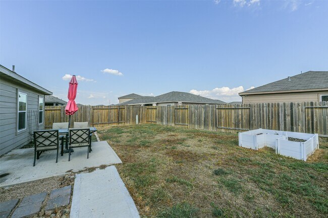 Building Photo - 15238 Snowdrop Field Dr