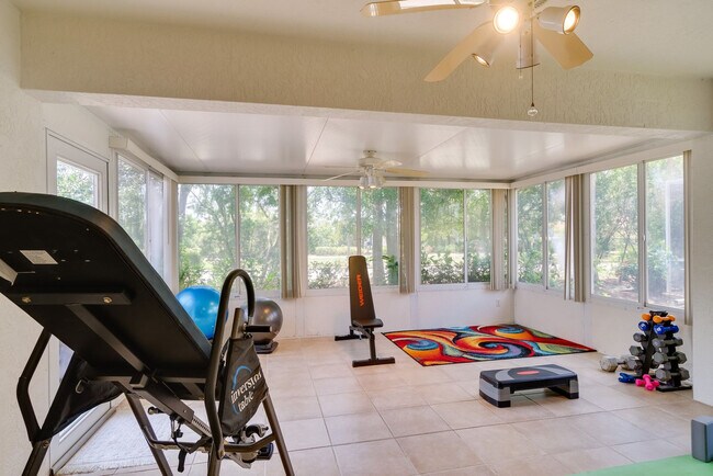 Building Photo - 2130 Rio Nuevo Dr