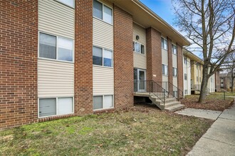 Building Photo - 3771 Cornell Dr