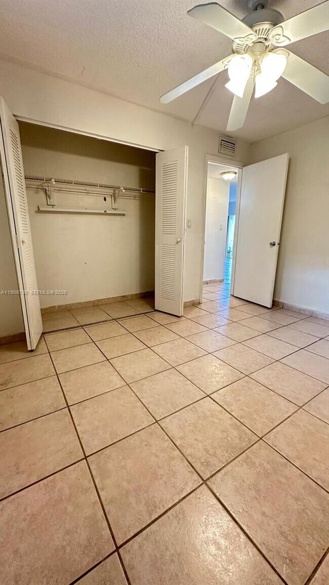 Building Photo - 6780 W 2nd Ct