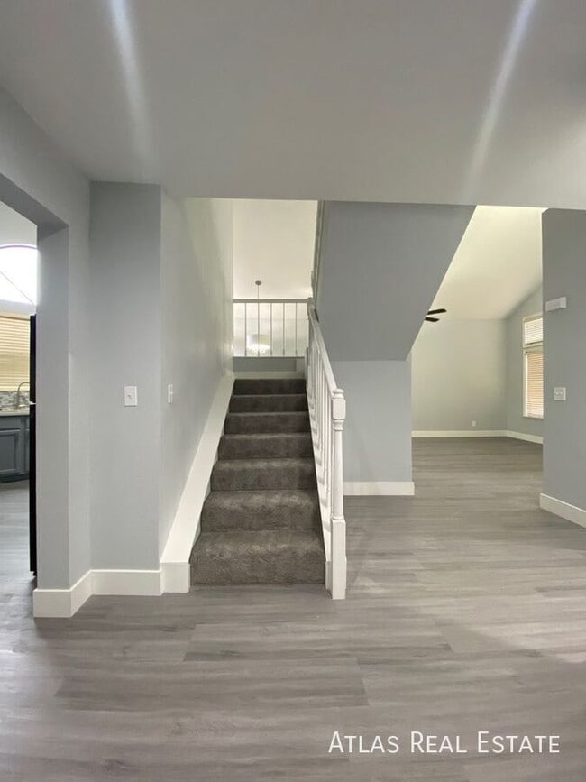 Building Photo - 1916 Old Mill Ln