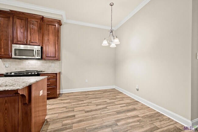 Building Photo - 7723 Ibiza Dr