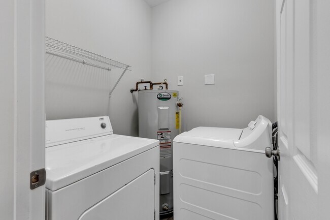 Building Photo - 606 Rolling Hill Walk