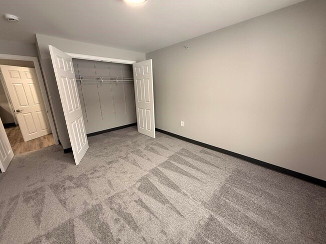 Building Photo - 95 Powers St