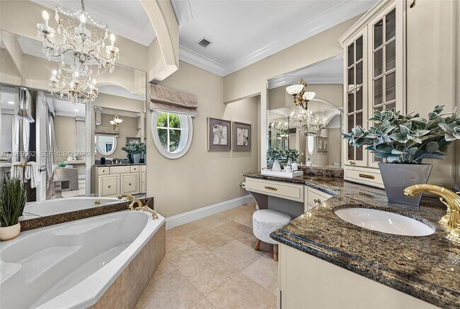 Building Photo - 628 Coral Way