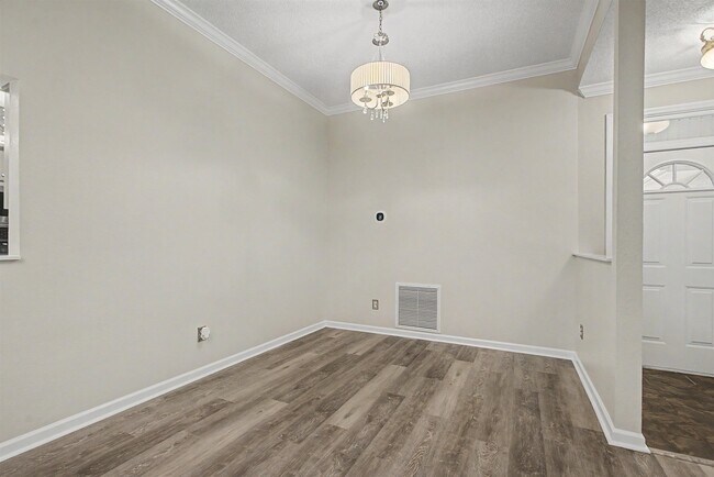 Building Photo - 1850 Newman Ln