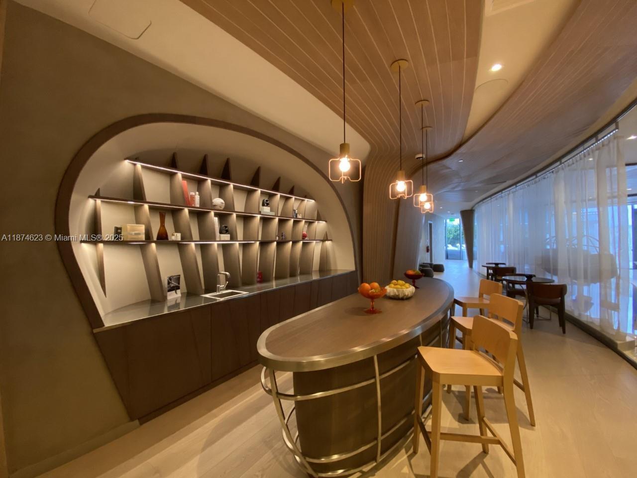 Building Photo - 1000 Brickell Plz