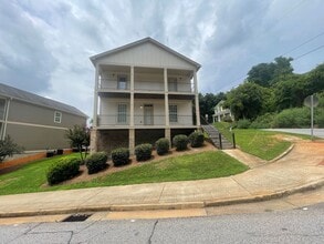 Building Photo - PRE-LEASING FOR AUGUST 2026!