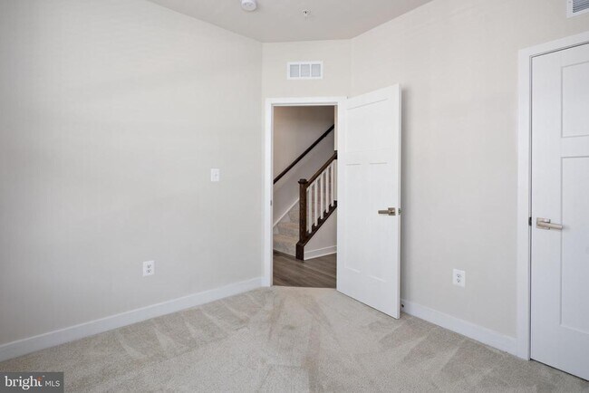 Building Photo - 7903 Chatuga Wy