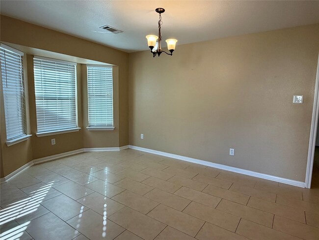 Building Photo - 2401 24th St N