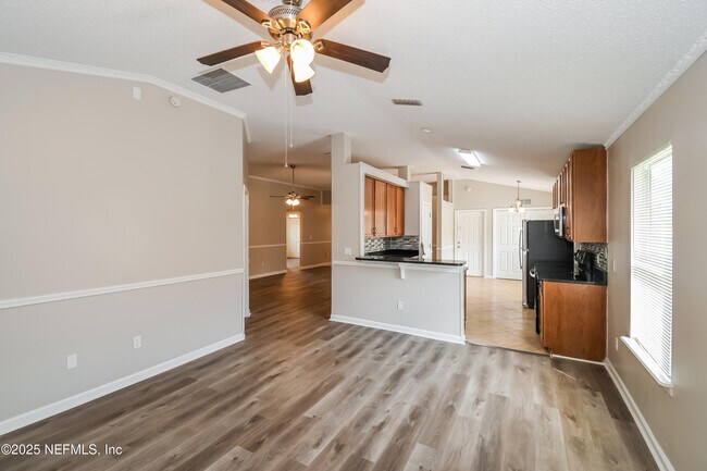 Building Photo - 4804 Ducheneau Dr