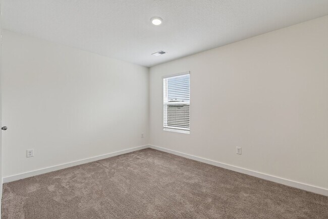 Building Photo - 136 S Blissful Mdws Dr