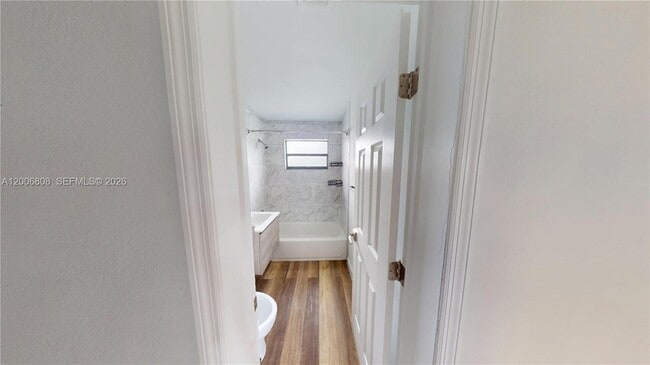 Building Photo - 2211 Cleveland St