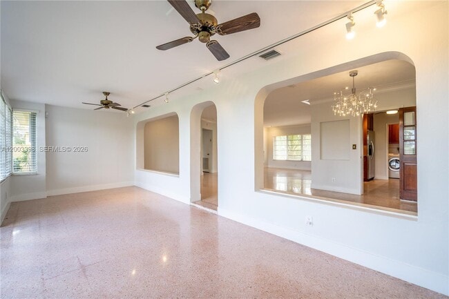 Building Photo - 475 S Shore Dr