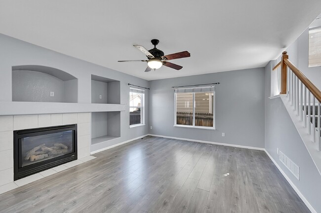 Building Photo - $2,540.95, 4 bed, 3.5 bath Home in Co Springs with Fenced in Yard and Finished Basement!