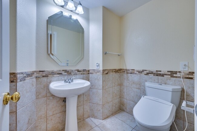 Building Photo - SE!! 4 Bedrooms!! Single Story!! NO HOA!! 3 Car Garage!!! Pool!!! Spa!!! RV Parking!!! Low mainte...