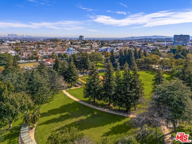 Building Photo - 9756 W Olympic Blvd