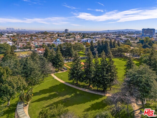 Building Photo - 9768 W Olympic Blvd