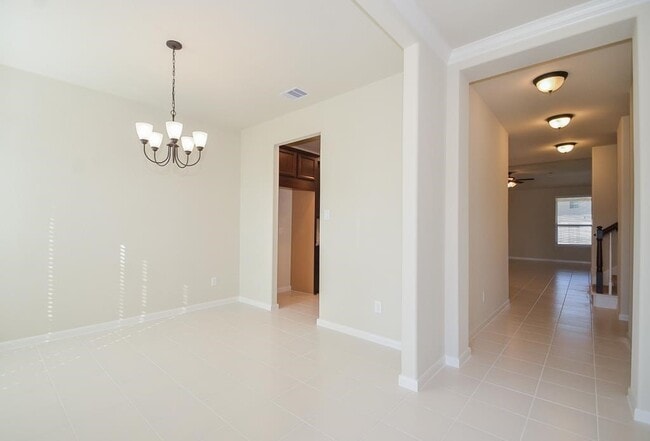 Building Photo - 16922 Sedum Grn