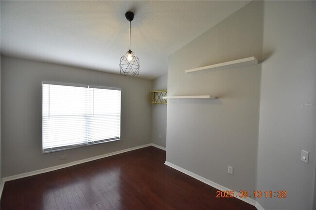 Building Photo - 12913 Lake Vista Dr