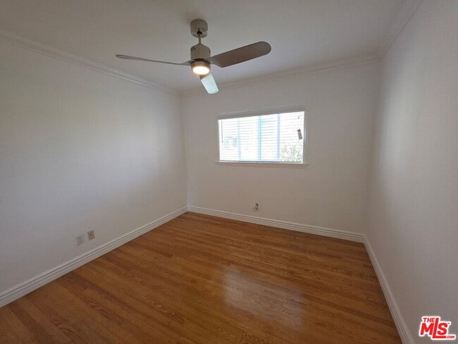 Building Photo - 670 Broadway St