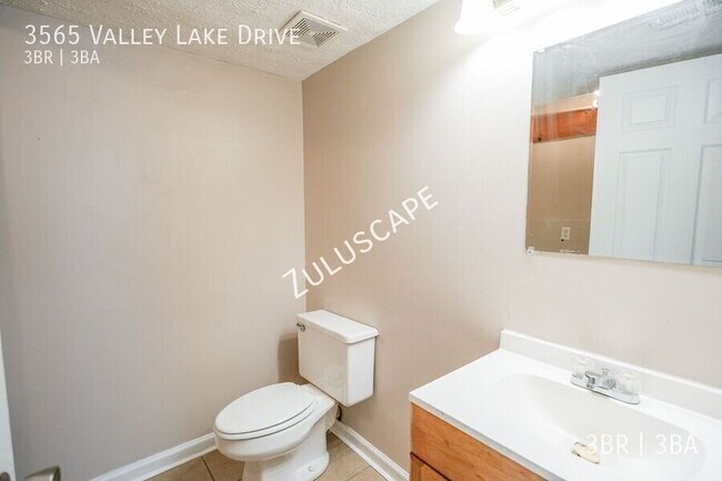 Building Photo - 3565 Valley Lake Dr