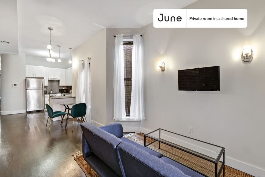 Building Photo - Room in Shared 4 bed/2 bath home in Crown Heights