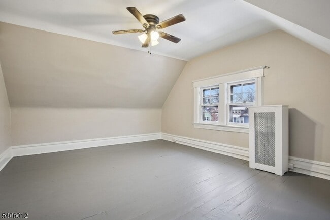 Building Photo - 99 Lincoln St