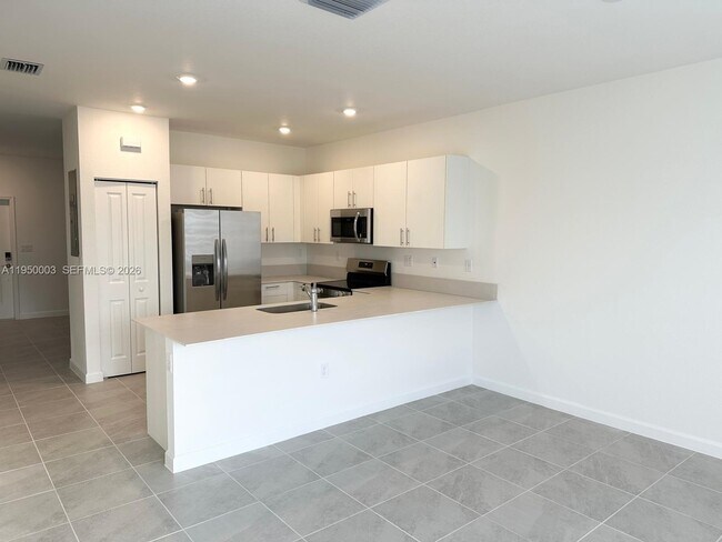 Building Photo - 26824 SW 121st Ave