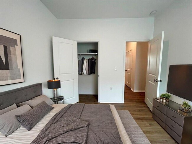 Building Photo - 14413 Dora Amellia Cv