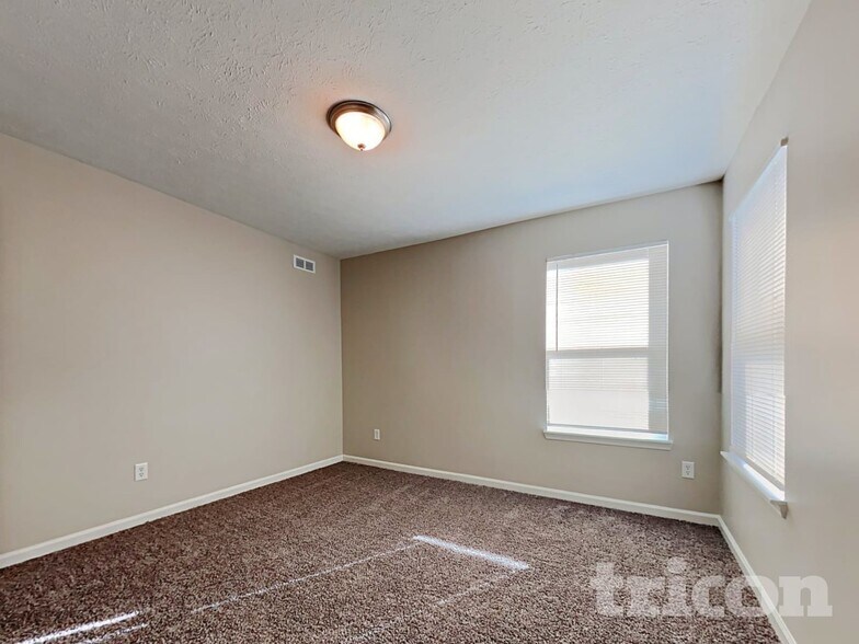 Building Photo - 11178 N Trapunto Ln