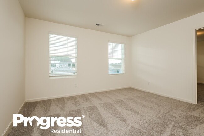 Building Photo - 820 Hydra Ln