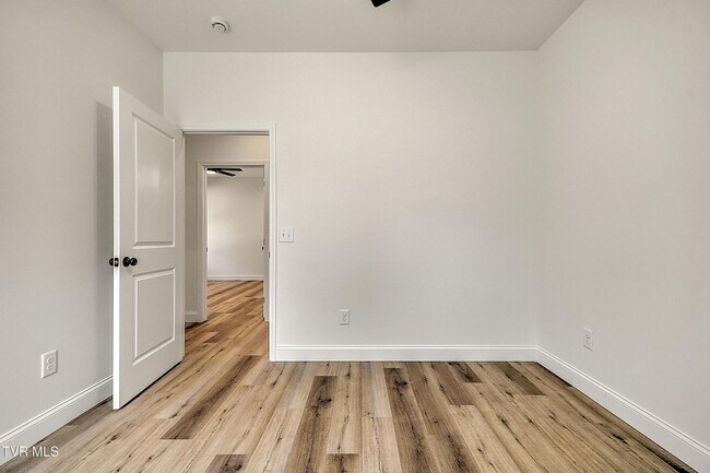 Building Photo - 703 Swadley Rd