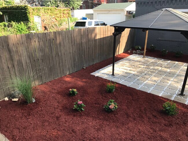 gazebo - 3632 Wyoming St