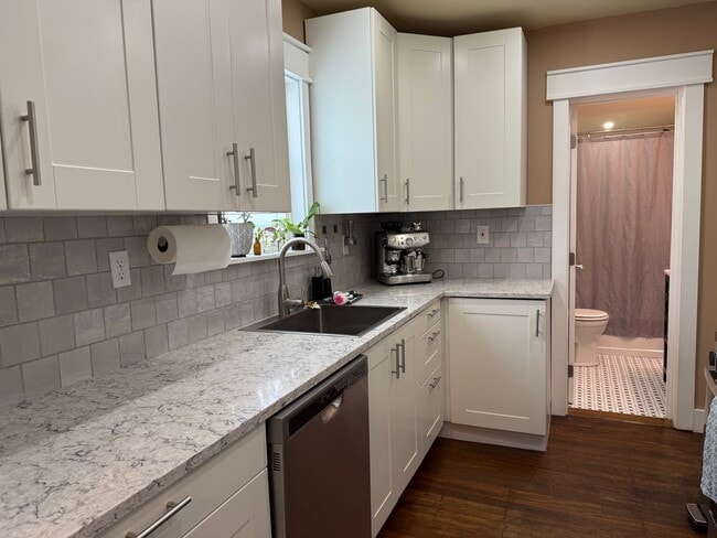 Building Photo - Charming Kalispell Home
