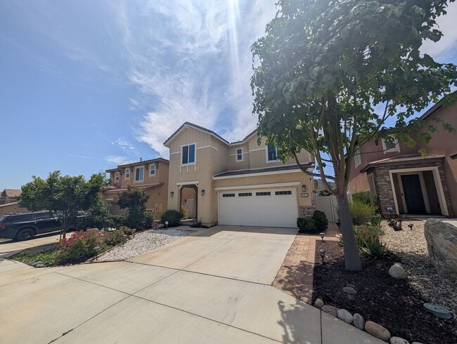 Building Photo - Great 3 Bedroom Home in Fallbrook!