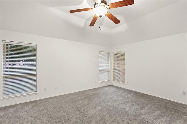 Building Photo - 280 Beech Dr