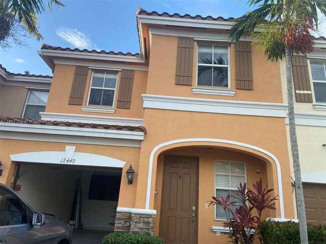 Building Photo - 12449 Emerald Creek Manor