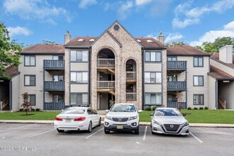 Building Photo - 4403 Aberdeen Dr