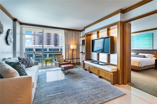 Building Photo - 6801 Collins Ave